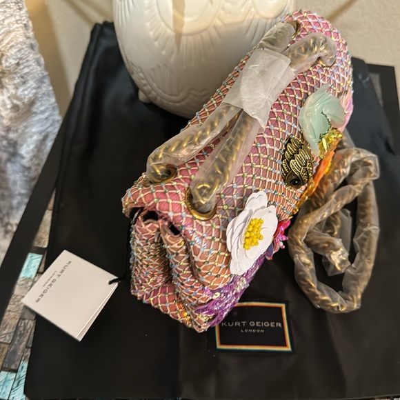 🌹🌹🌹Kurt Geiger London Mini Kensington Soft Convertible Crossbody Bag🌹🌹🌹 - Picture 11 of 17